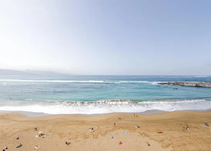 *NEW* Estudio en primera línea Las Canteras