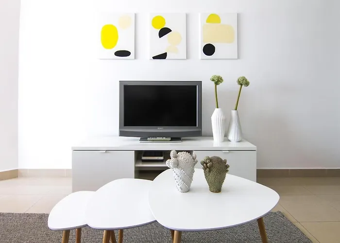 *NEW* Estudio en primera línea Las Canteras